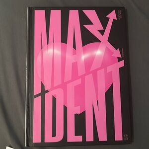 Maxident by Stray Kids mini Album (no poster)